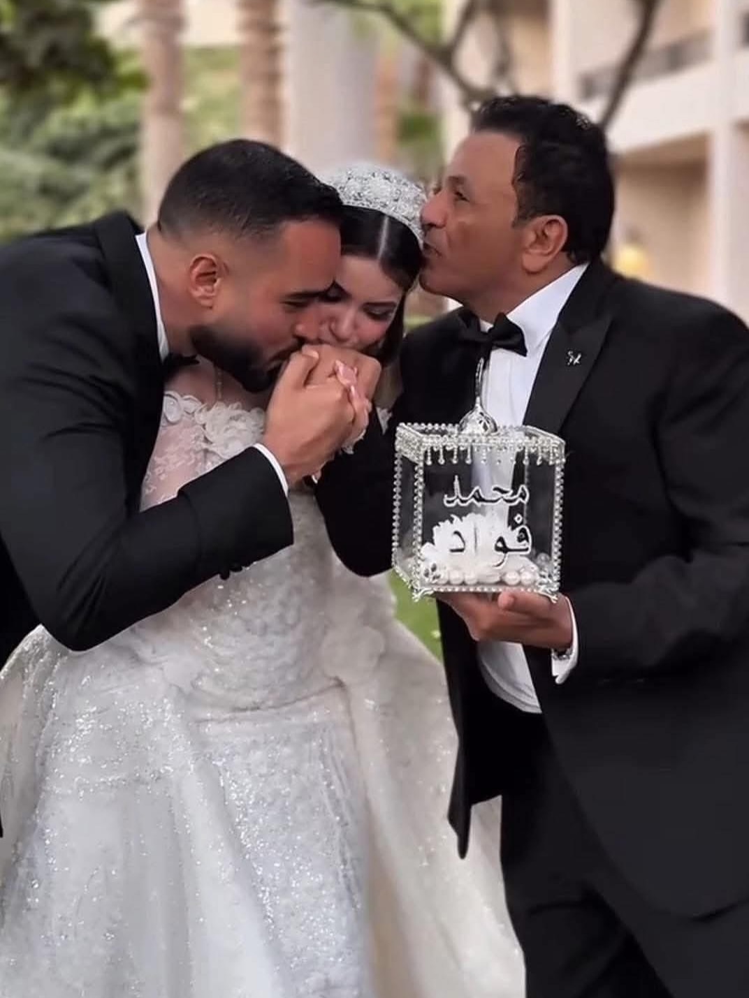 ليلة استثنائية بين الدموع والفرح.. محمد فؤاد يحتفل بزفاف ابنته بسملة وسط حضور النجوم 