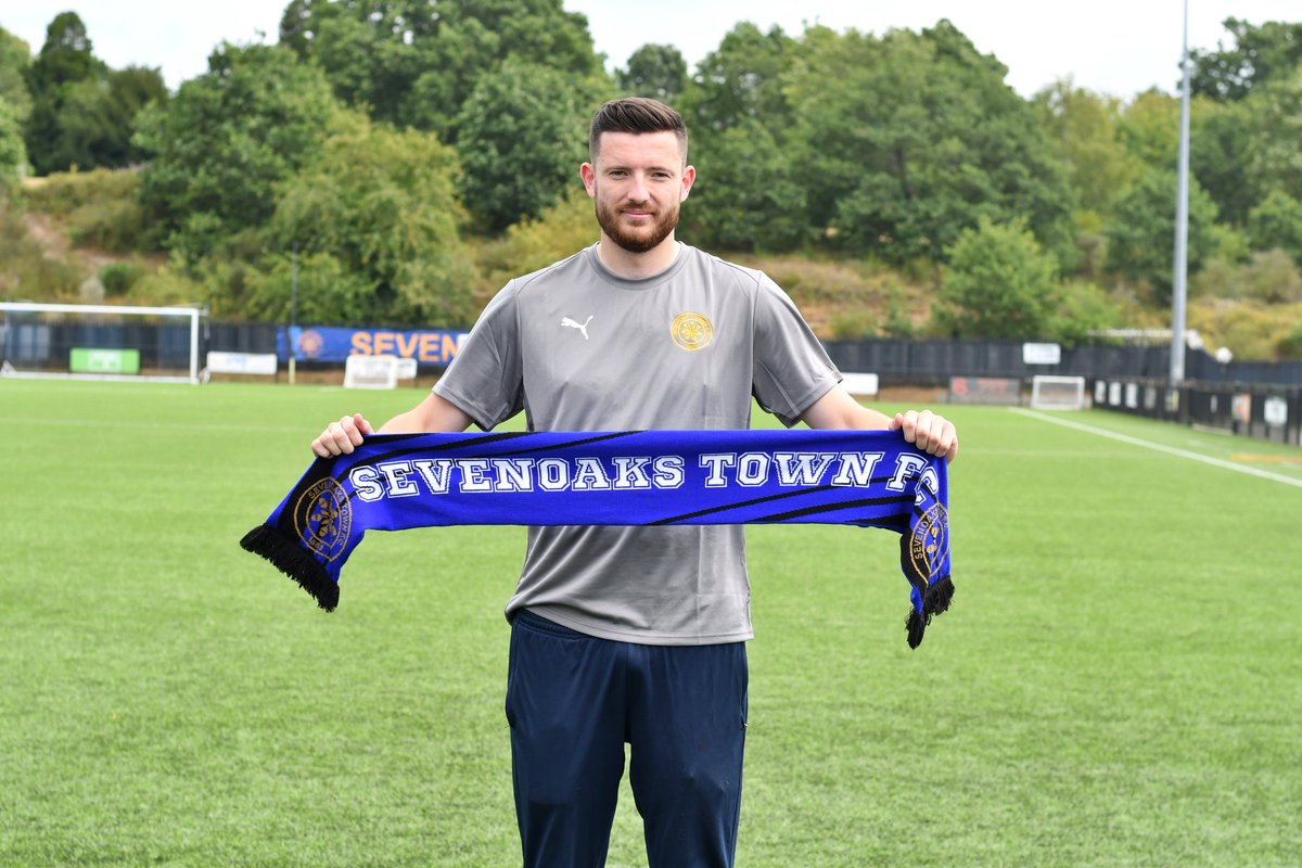 So the first new addition to Marcel’s backroom staff… 🙌

We’re delighted to announce Craig Coles has been appointed as First Team Coach. Welcome to Sevenoaks Town <a href="/Craig_Coless/">Craig Coles</a> 🤝

🔵⚫️ | #Sevenoaks #STFC