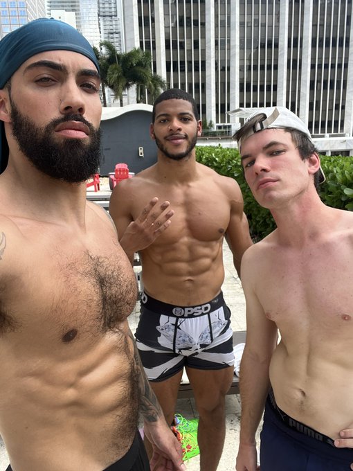 Watch jm's leaked NSFW photo on TwXstars