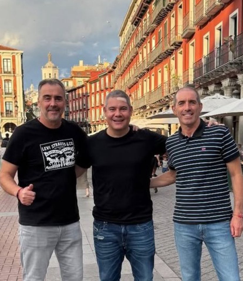 MARCAvalladolid's tweet image. 🟣 Info @MARCAvalladolid 

👉 Guillermo Almada, junto a su segundo técnico, Darwin Quintana, ya se deja ver por la ciudad y será oficializado como nuevo técnico del Real Valladolid el próximo lunes

📸 Junto a ellos Rafa Monge, colaborador del Grupo Pachuca