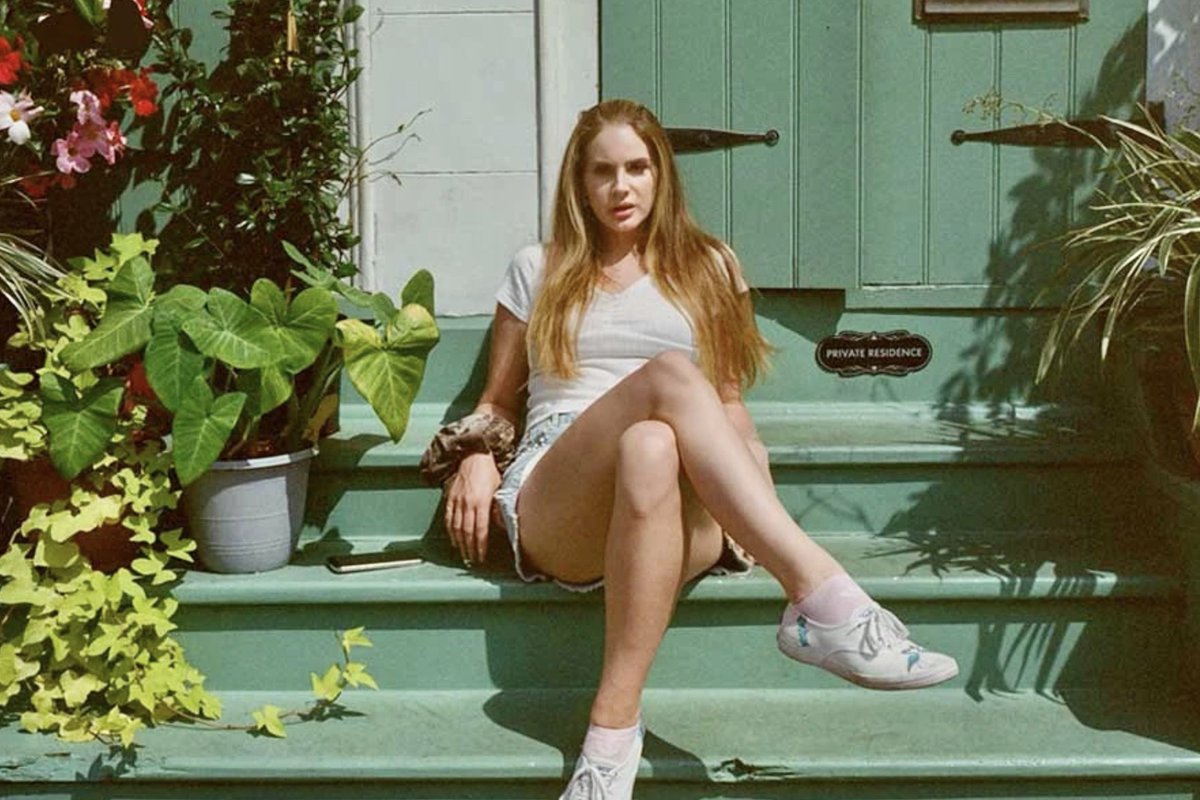 Ianacore's tweet image. Lana Del Rey’s first stadium tour has ended.

Her UK and Ireland shows sold out immediately within the first hours, adding a second date at Wembley Stadium due to high demand.