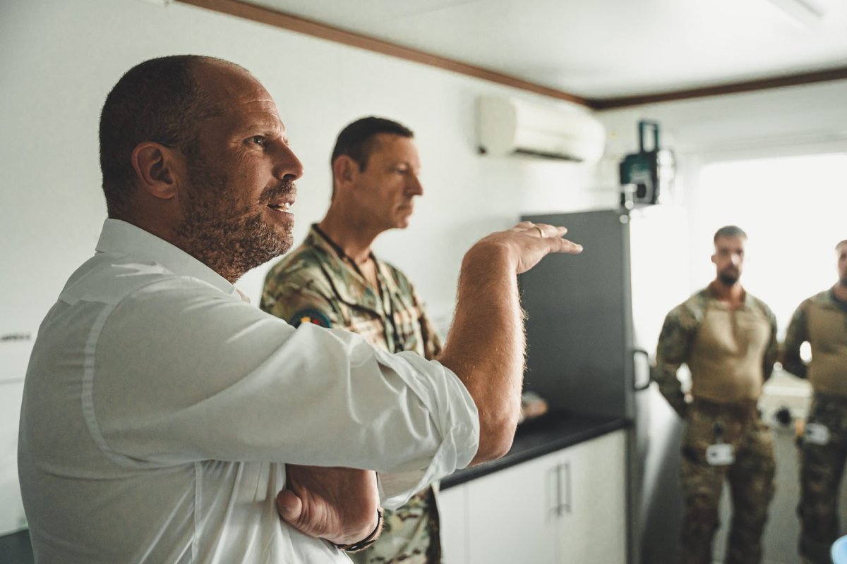 Depuis ce 1er juillet 2025, des militaires 🇧🇪 assurent à nouveau la surveillance de sites nucléaires sur le territoire national beldefnews.mil.be/la-defense-ass…