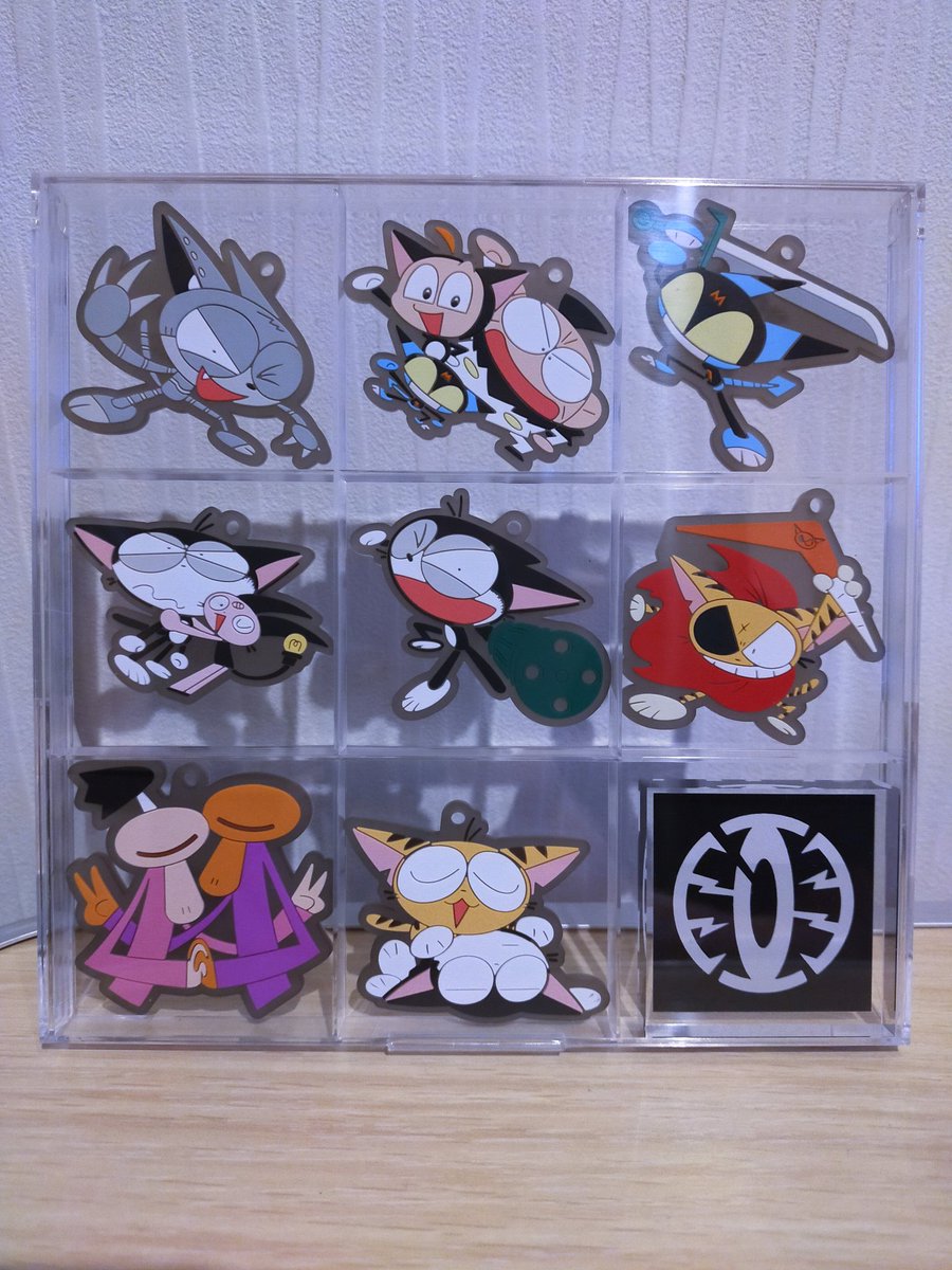 nob_enjoyes's tweet image. セリアのコレ最高ですね!!横内先生の見て真似しました!!
ほんで残った一マス、、もしや入るか🤔?入ったーー!!
意外とミーくんがギリでしたw
#サイボーグクロちゃん
#アクリルブロック #Seria