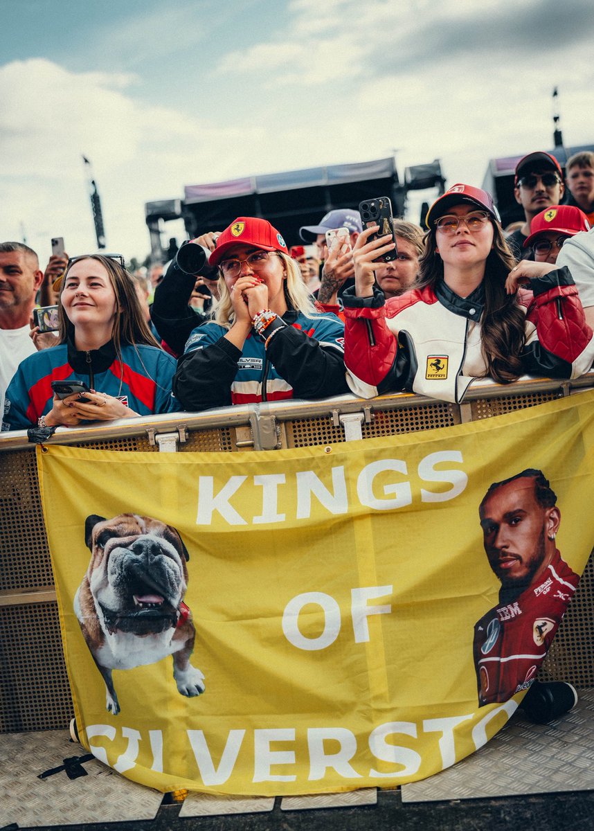 The stage is yours, <a href="/LewisHamilton/">Lewis Hamilton</a> 🙌