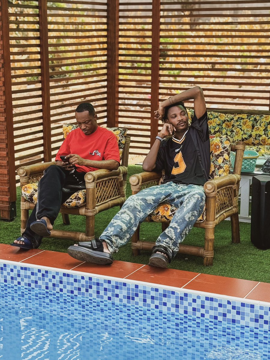 How is your Saturday going so far? Life is short taa……?😅🐅🌊 #whatisthat