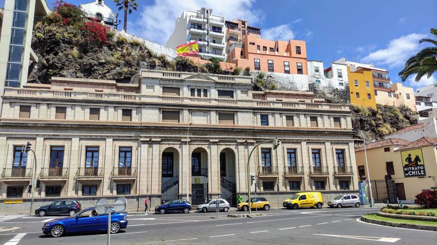 elapuron's tweet photo. Transformar el edificio de Correos en un hotel: “Objetivo principal”
https://t.co/ysevqoPzLe
#edificiodecorreos #hotel #santacruzdelapalma #LaPalma https://t.co/1StBkhrcJ5