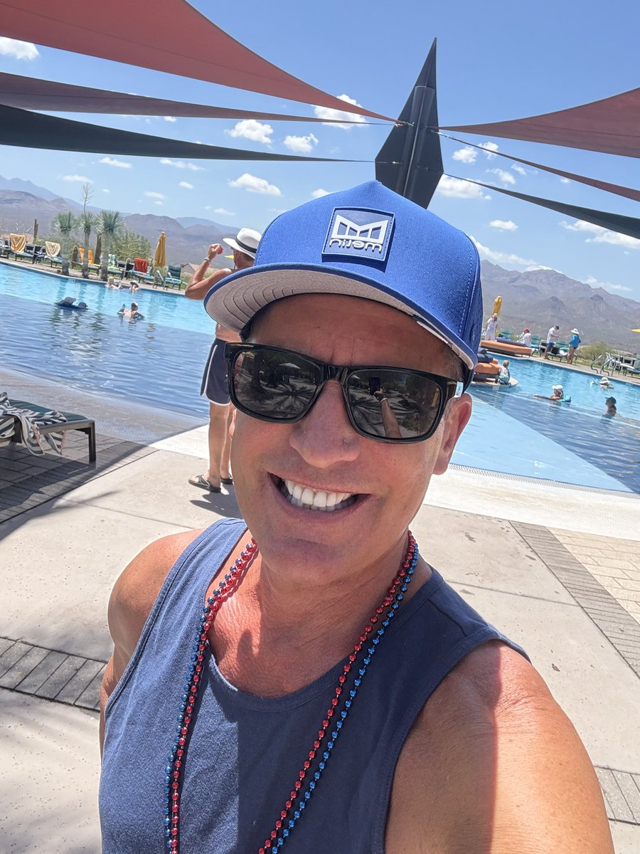 This Fourth of July weekend is filled with Hope for America, Prosperity, and expanding your Dreams. 
&gt; Believe 
&gt; Work 
&gt; Stay Strong
&gt; Resist Naysayers 
&gt; Be A Giver 
#July4thWeekend 🇺🇸 ♥️🤍💙