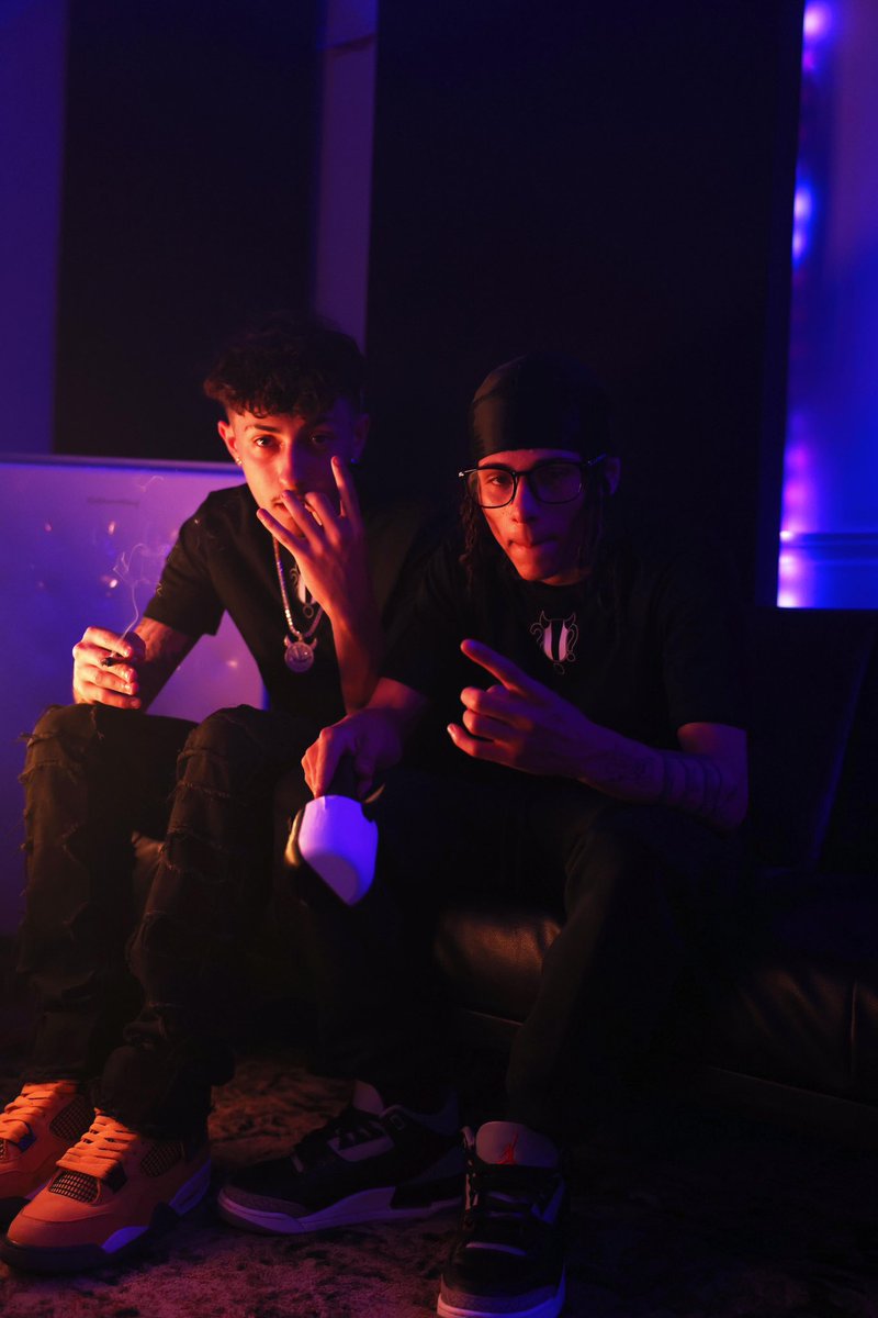 VerfiedMikey's tweet image. This shit my dream & ima make sure everything happens for me and my guys. #freerafe🩶