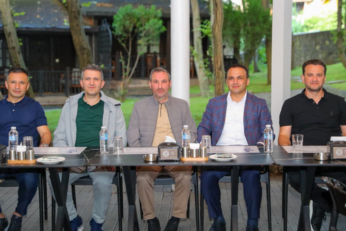 Doğanın kalbinde, yeşilin ve mavinin en güzel tonlarını barındıran Çerkezler Tepesi Tesislerimizde, İstanbul Sultanbeyli Belediye Başkanı, kıymetli hemşehrimiz Sayın Ali Tombaş, AK Parti Sultanbeyli İlçe Başkanı Ayhan Üşdi, Sultanbeyli Belediye Başkan Yardımcıları ve Sultanbeyli