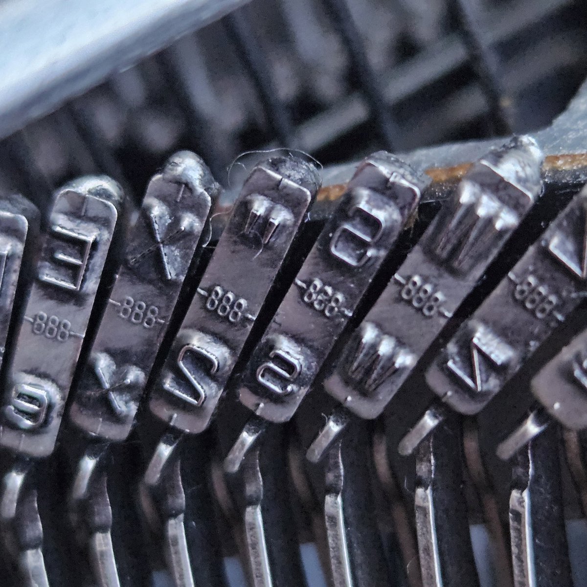 #Olivetti #Lettera 32, #Quadrato typeface, 12 pitch. Made in #Barcelona. #typewriters