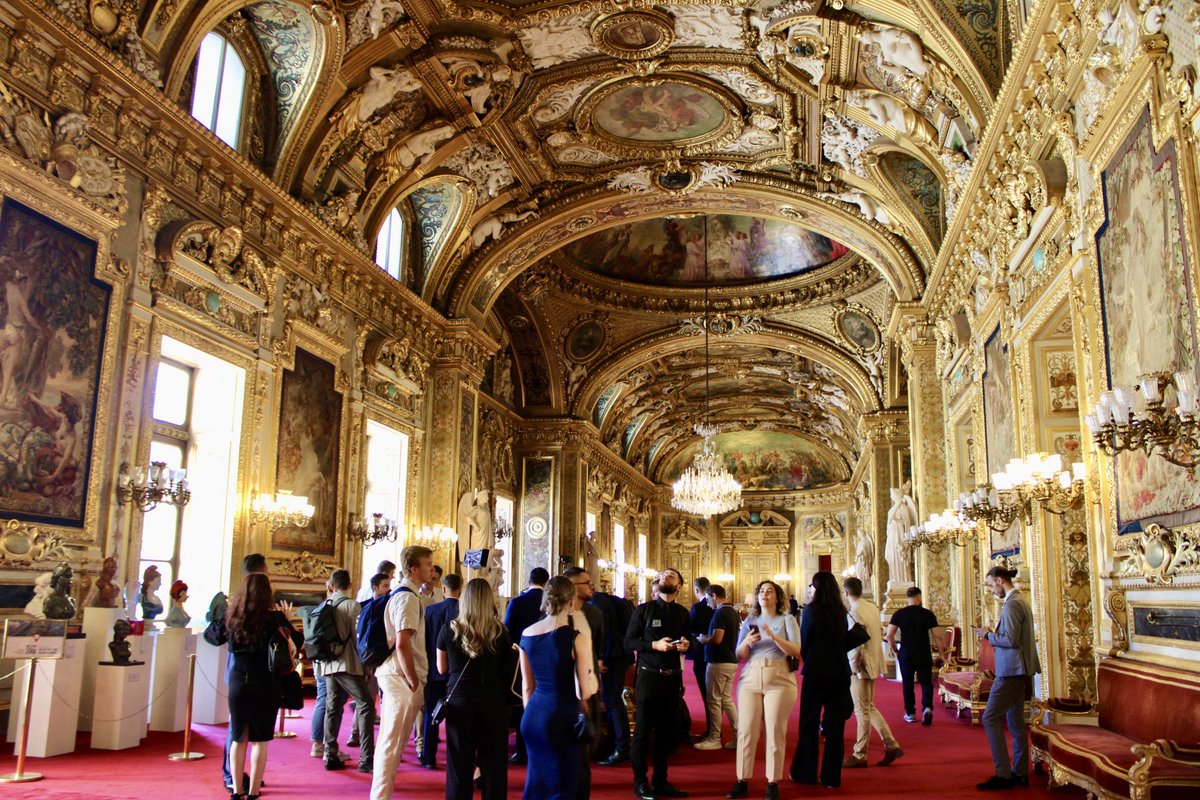 Pinto_Pierre's tweet image. 🏛️🇫🇷 Merci au @C_Szczurek et à @Th_Bnrdt, notre député alsacien, pour ces visites du Palais du Luxembourg et de l’Assemblée nationale.
Deux lieux emblématiques au cœur de notre République, qui nous rappellent l’importance du Parlement et le rôle essentiel de nos institutions dans…