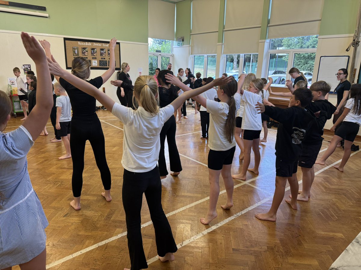 Rosedale Primary School (@elprosedale) on Twitter photo Year 5/6 enjoyed their visit from Hall Cross dance students. They performed a number of routines and led a workshop for all pupils. We were blown away with the performances and inspired us to work hard. <a href="/officialhallx/">Hall Cross Academy</a> <a href="/ExceedLP/">Exceed Learning Partnership</a> Year 5/6 enjoyed their visit from Hall Cross dance students. They performed a number of routines and led a workshop for all pupils. We were blown away with the performances and inspired us to work hard. <a href="/officialhallx/">Hall Cross Academy</a> <a href="/ExceedLP/">Exceed Learning Partnership</a>