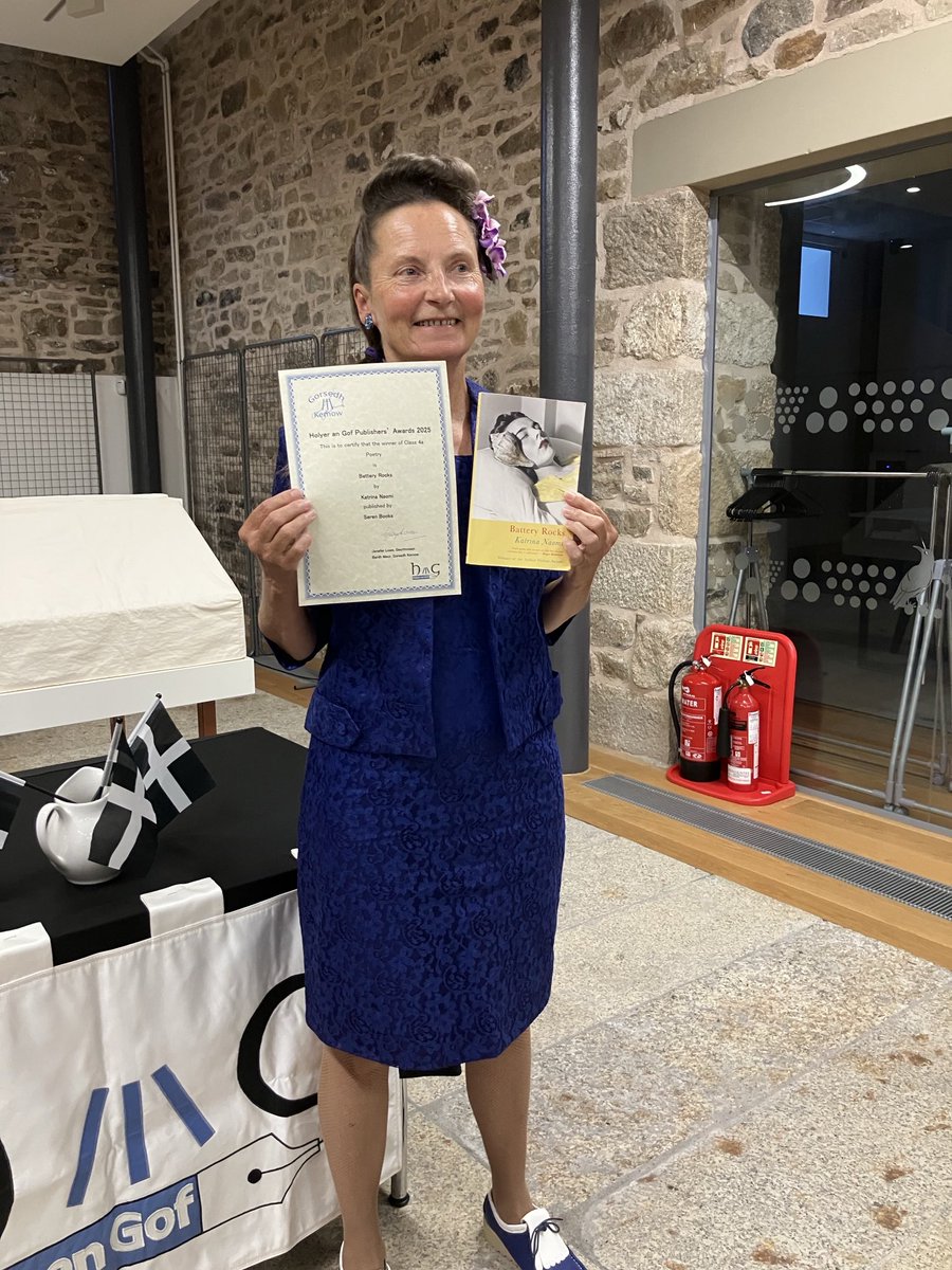 Janenewberry55's tweet image. @KatrinaNaomi winning her Holyer an Gof Award for Cornish Literature - poetry section. Richly deserved for Battery Rocks.
@PoetrySociety #writingcommunity