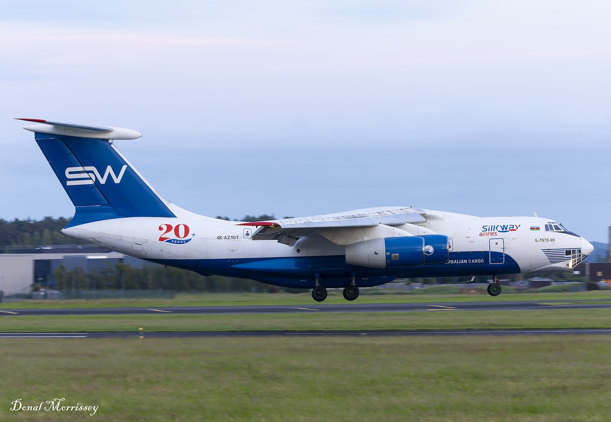 birrlad's tweet image. Silk Way Airlines IL-76TD 4K-AZ101 "Silk Line 8714" arriving @ShannonAirport after sundown from Ankara.
#avgeek #aviation #airline #airtravel #airfreight #cargo #silkway #ilyushin #ShannonAirport #planespotting