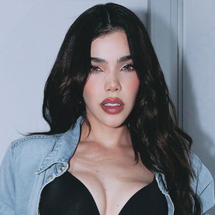 Natanael Cano (#1) es ahora el artista mexicano (general) mejor posicionada en iTunes México, superando a Kenia Os. 🇲🇽