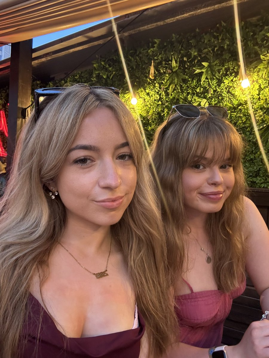 Alicia ✩ tweet media