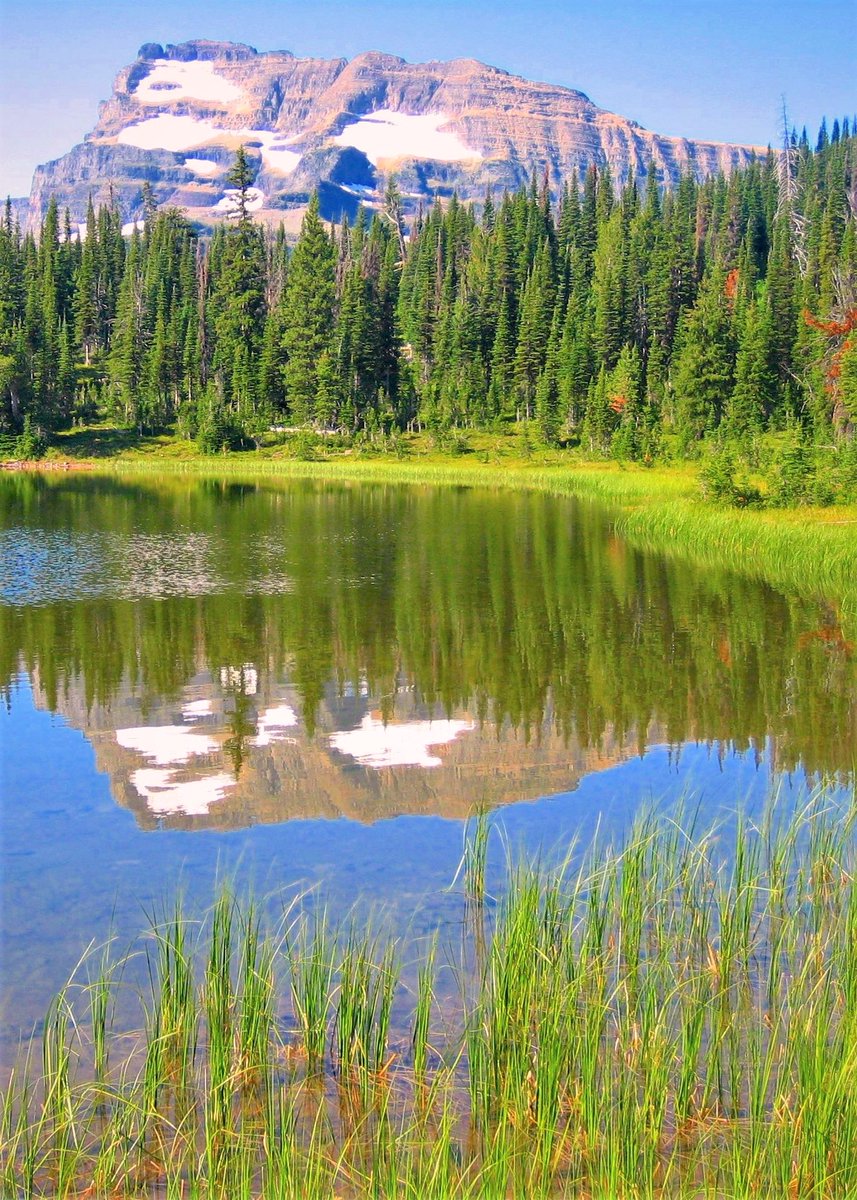 Summit Lake,Alberta-Canada.🏍️🏭🛹
