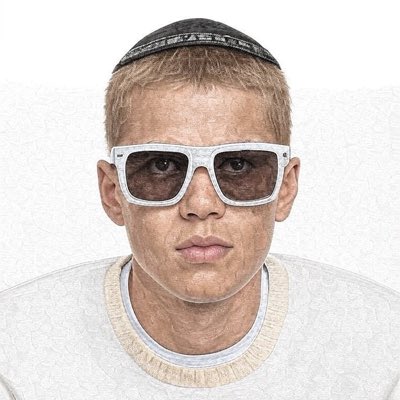yeahtheyrehard's tweet image. #NewProfilePic