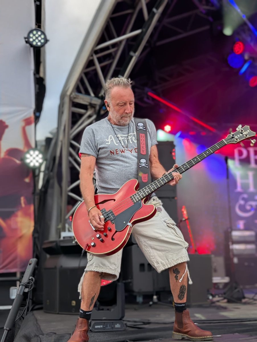 Absolutely fantastic set at chilfest by <a href="/peterhook/">Peter Hook</a>