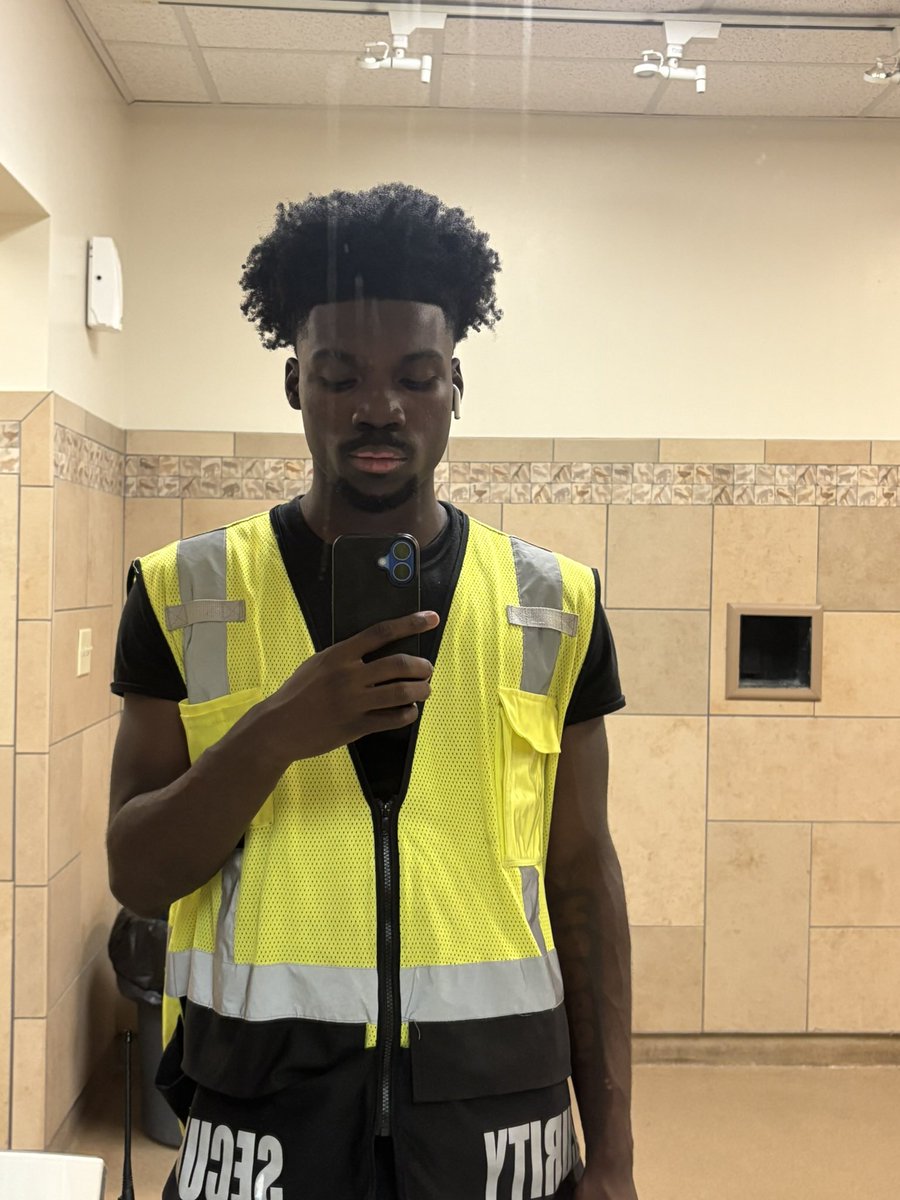 RxchTendencies's tweet photo. Finna start showing meat on this mf https://t.co/wgq1uAa8wn