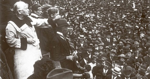 Now On Hackney Books - Women And Socialism by Clara Zetkin
Social Illegality
hackneybooks.co.uk
All Free All The Time
#HackneyBooks #Politics #WomenAndSocialism #ClaraZetkin