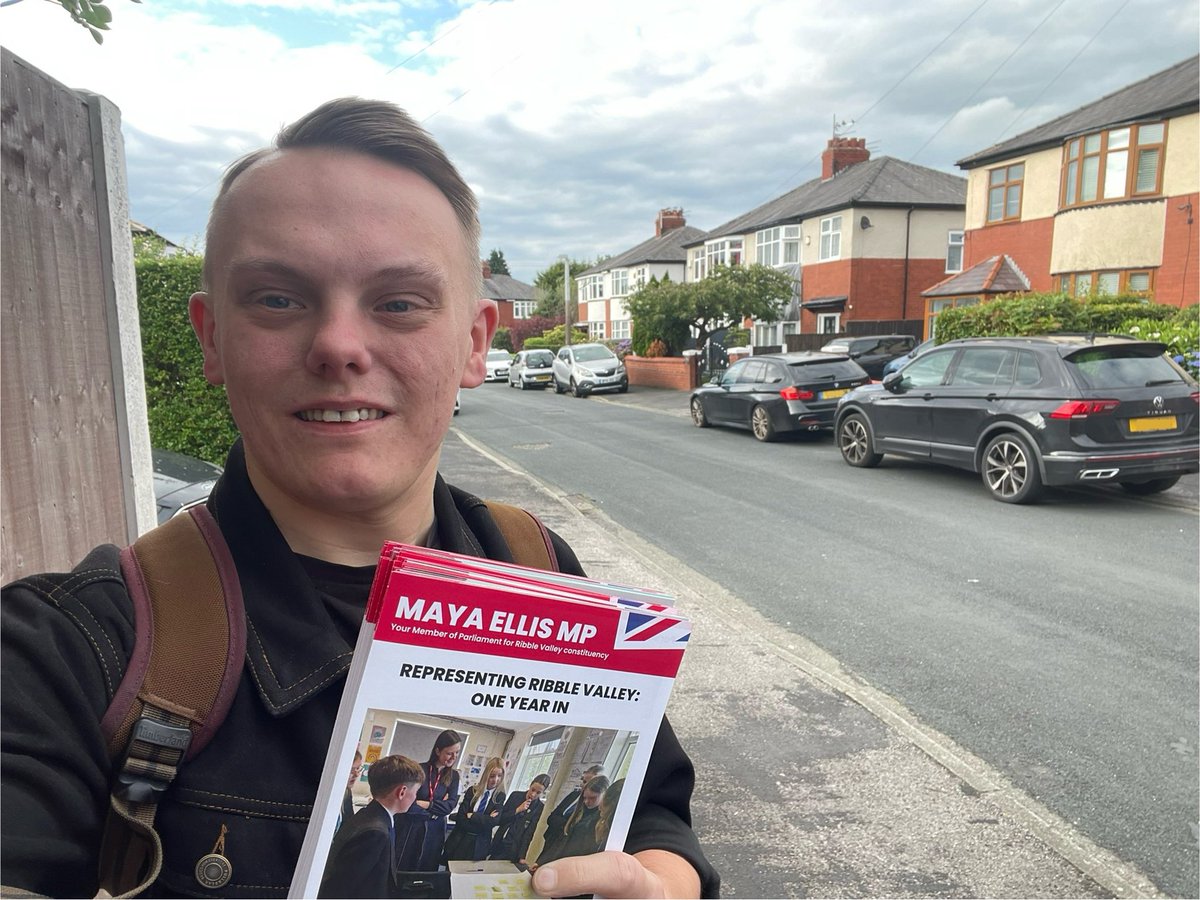 connord_291's tweet image. One year on from an unprecedented win - out in Fulwood, #Preston today delivering leaflets and speaking to residents about the first year of a Labour MP in Ribble Valley.
High praise for the work of our active, local MP 🌹