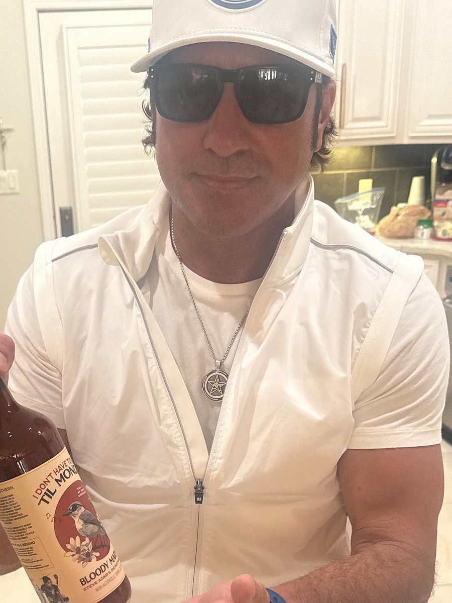 It’s a <a href="/steveazar/">Steve Azar</a> signature Bloody Mary kind of day! #callitanearlyweekend