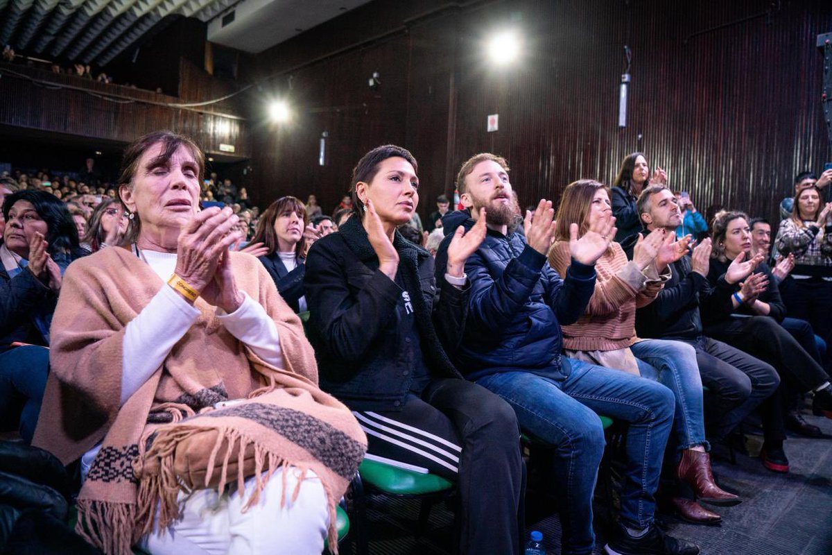 Teresa García: “Se habló de la persecución que sufre el peronismo” latecla.info/159952-teresa-…