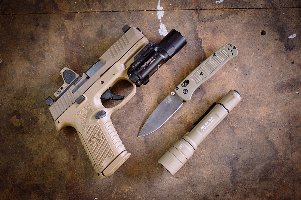 Firearms_Depot's tweet image. All things TAN 🔥 From rifles to blades to gear—there’s just something about that Desert Tan finish that hits different. Are you team Tan, FDE, Black, or Flashy? Let us know what tan gear you’re running!⁠
#FDE #DesertTan #2Astyle #EDCgear #GunCommunity #FlatDarkEarth  #EDCsetup
