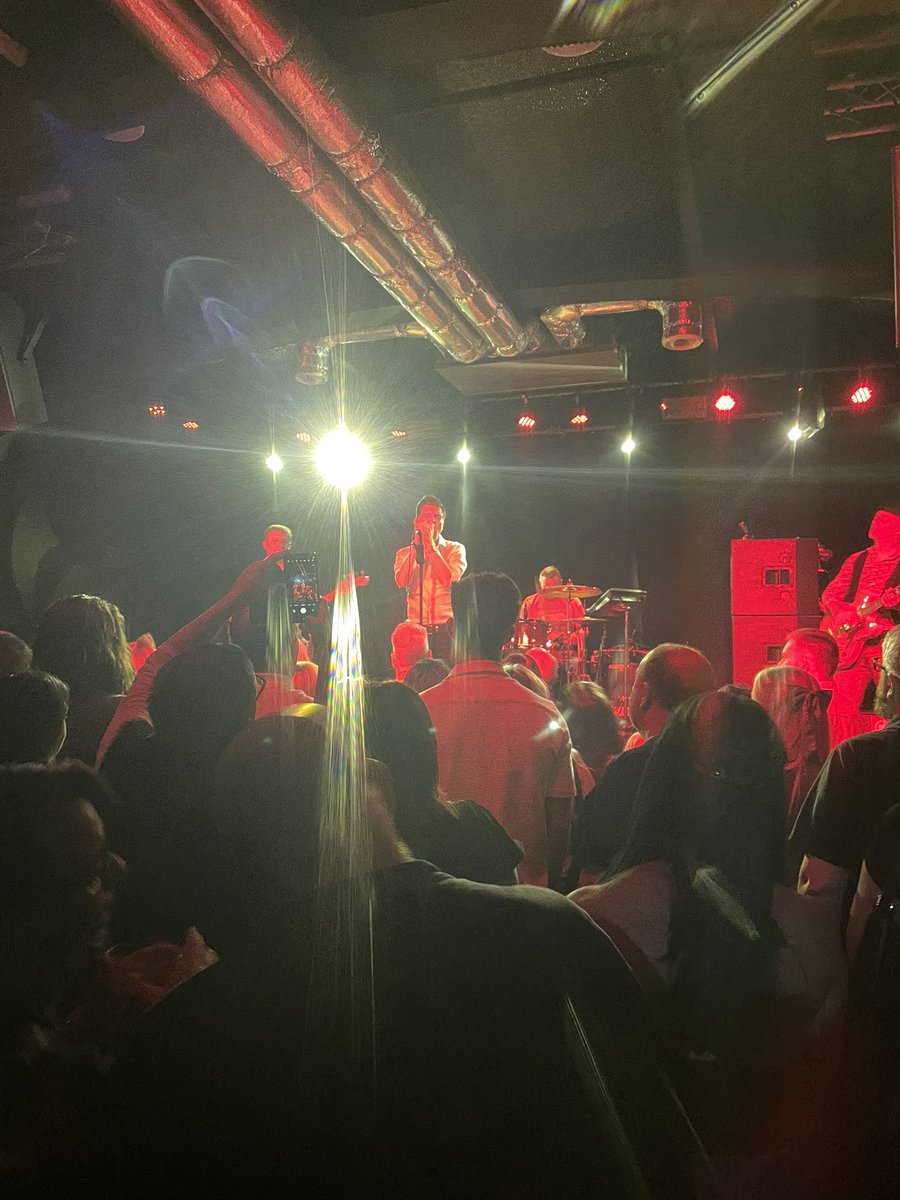 At a <a href="/bernieslaven/">BERNIE SLAVEN</a> tribute act called “The Smyths”