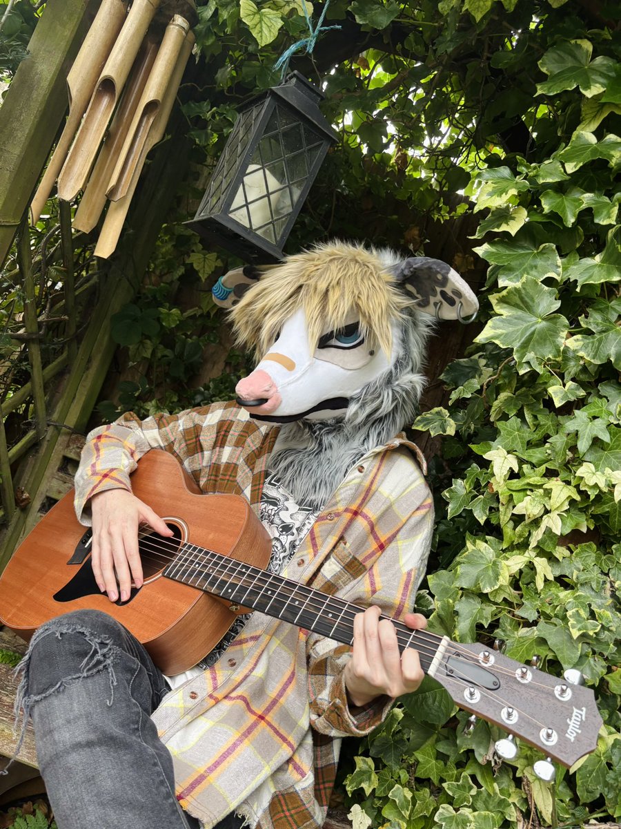 PocketPoss's tweet image. πΆIβll take you for a ride
On my garbage truck πΆ