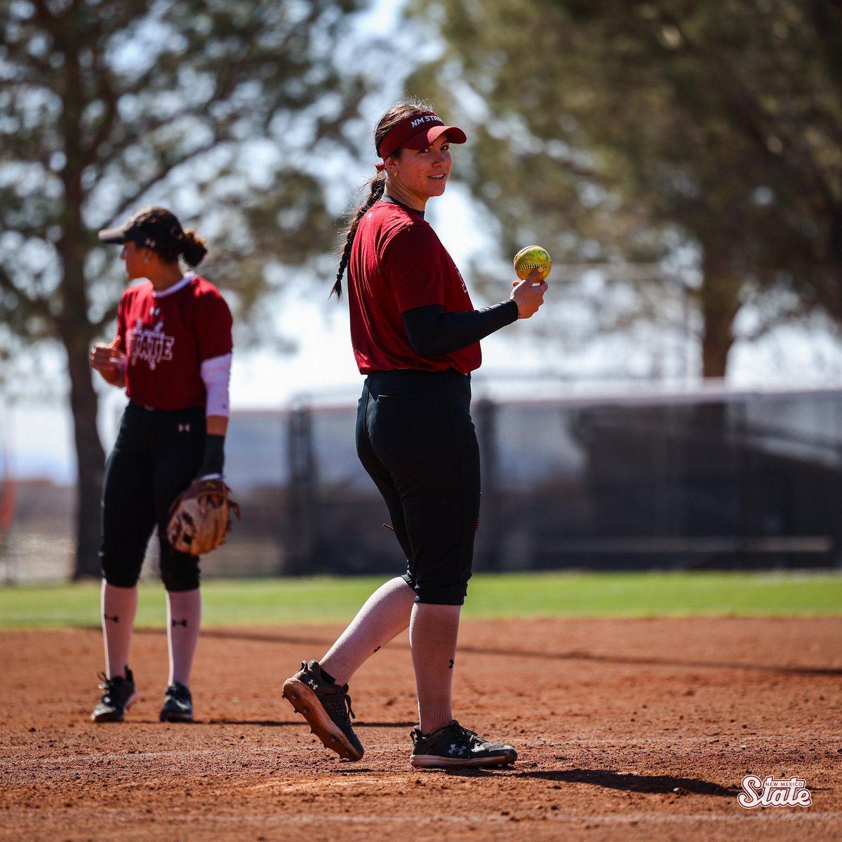 NMStateSoftball's tweet image. Wishing a special day to Las Crucesโ own! ๐ฅณ
Happy Birthday, @ZantelleRodr24โผ๏ธ
#AggieUp