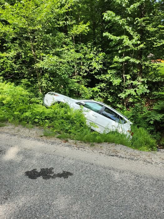 Muskoka411's tweet photo. COLLISION : Star Lake rd s/of #518 #Orrville Single vehicle with Injuries , Emergency services were on scene - #TrafficAlert
FB Photo https://t.co/tdcLT4J2ka