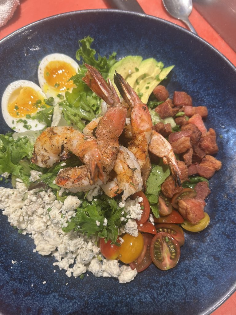 Fresh flavors, good company, and summer vibes 🍤 Join us at Mussel Bar Arlington for shrimply delicious dishes made to keep the holiday celebrations going!