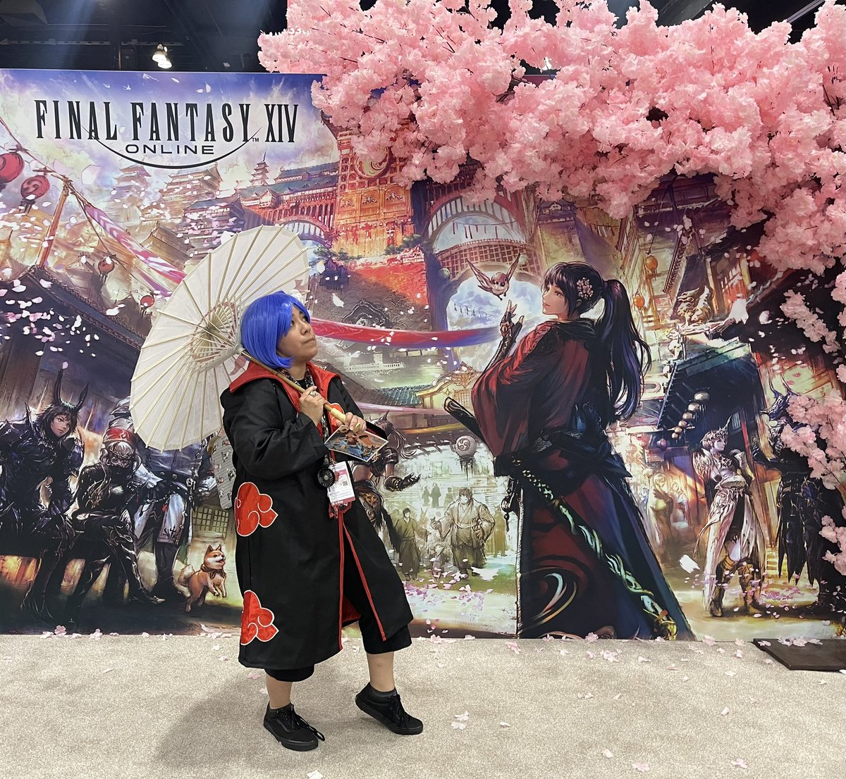 dmonfox_senpai's tweet photo. I swear these cherry blossoms fit the setting today 
#FFXIV #AnimeExpo https://t.co/qxixRs7Gex