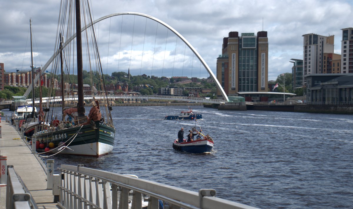 jac61941964's tweet image. A busy Newcastle Quayside Saturday the 5th of July.
#boats
#Newcastle
#Tyne
