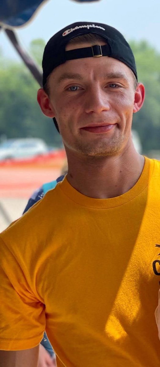 Bezzy_113's tweet image. Rip to my brother I love you very much fly high