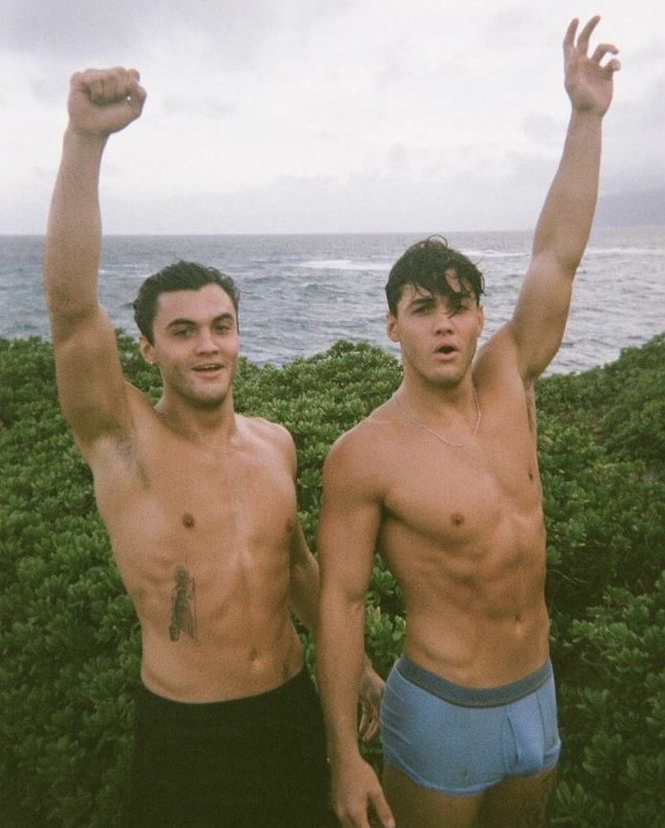 the Dolan Twins