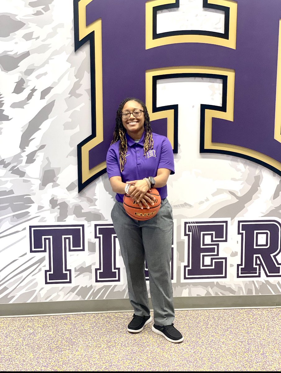 Everyone help me wish a very Happy birthday to Coach Fontenot!! 🎂🥳