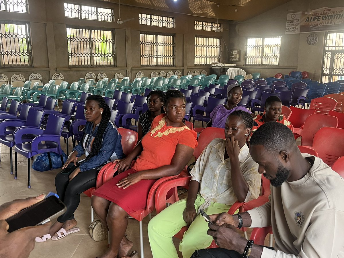 sonacrest's tweet image. We have begun an intensive training program for singers at the Church of Pentecost, Bosore, in the Ashanti Region.

Our goal is to train their singers and also equip young individuals with skills in playing the keyboard and drums.