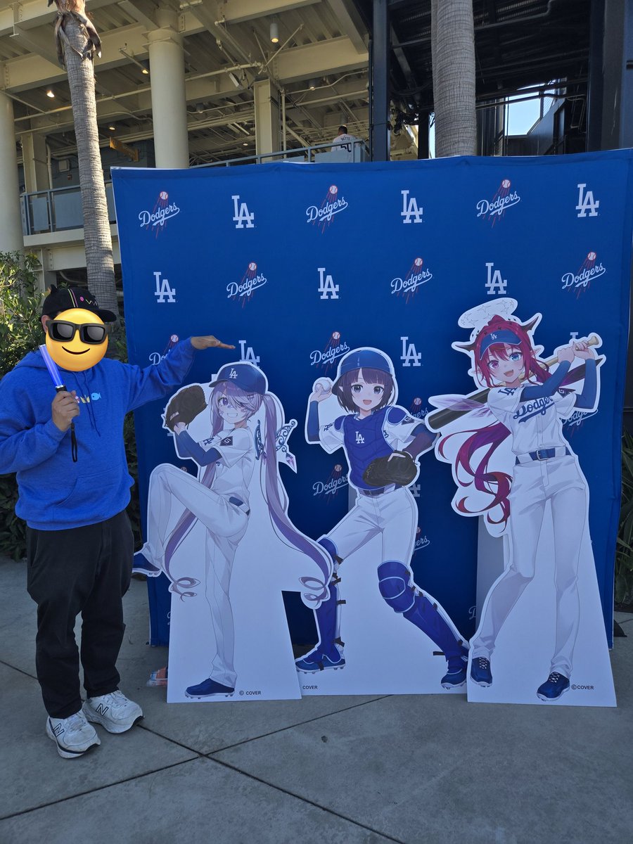 EtchySketchy (Shio)๐ฑ๐ชถ๐พ (@etchysketchyyy) on Twitter photo Look who I saw at the Dodgers Stadium. She's standing without a chair this time. #HololiveDodgers <a href="/kosekibijou/">Koseki Bijou๐ฟholoEN</a> Look who I saw at the Dodgers Stadium. She's standing without a chair this time. #HololiveDodgers <a href="/kosekibijou/">Koseki Bijou๐ฟholoEN</a>