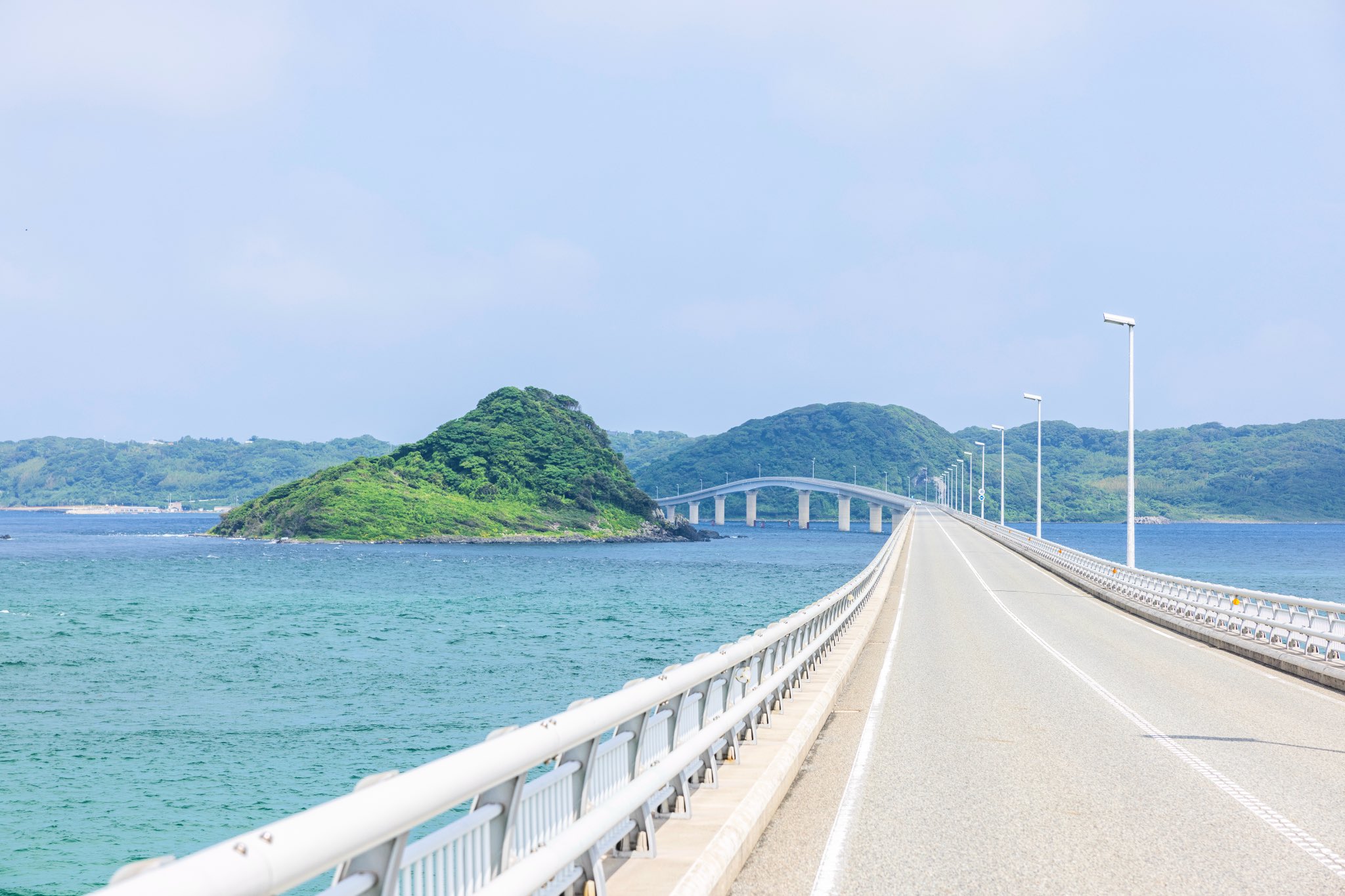 油絵「　角島大橋　」　F10号 今日は「日産GTRと角島大橋」の絵です - どろ亀のプロムナード