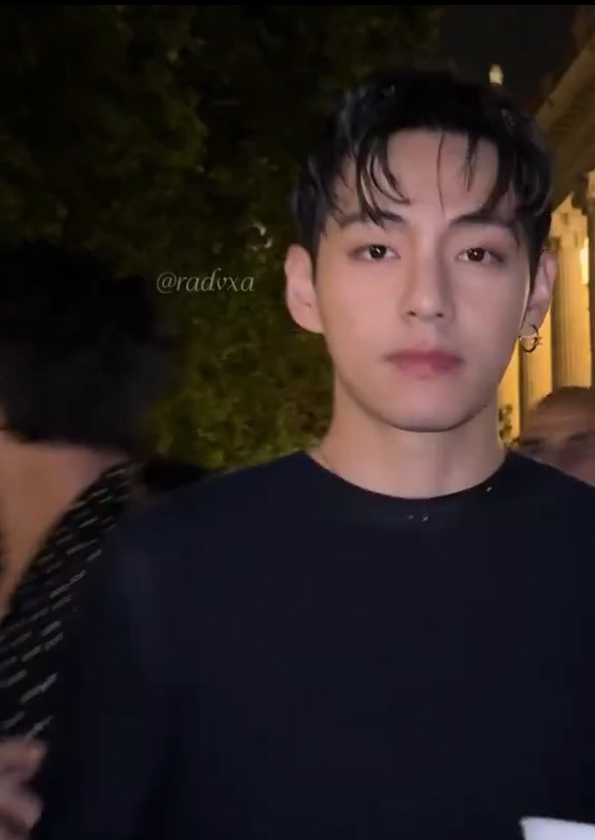 Serving face card 24/7, making any road his runway, Oh to be Kim Taehyung!

WELCOME TO PARIS TAEHYUNG
#TaehyuhgInParis 
#CELINEBOYVISCOMING
#CelineBoyV
<a href="/celineofficial/">CELINE</a>