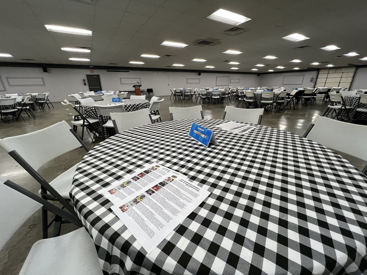 Another Hall of Fame Banquet is complete. Congratulations to all of the inductees. It’s a privilege to be the Chair of the HoF committee and to recognize these individuals and their families, who have given their hearts to Knoxville Raceway. 🫶🏼