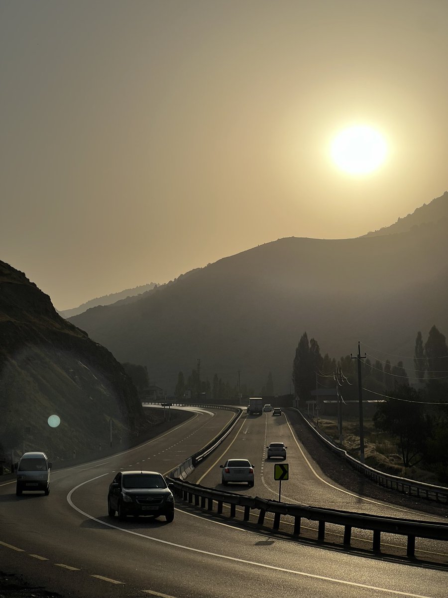 madaminov_avaz's tweet image. Тонг. Қамчиқ.