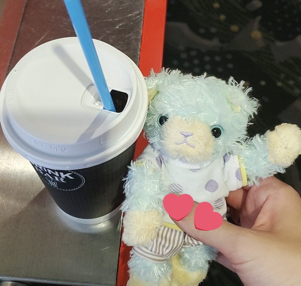 ai1_nonbiri's tweet image. 今日は１日映画館の予定です🌟

ささっと撮ったら耳がぱやぱやしてる🥹