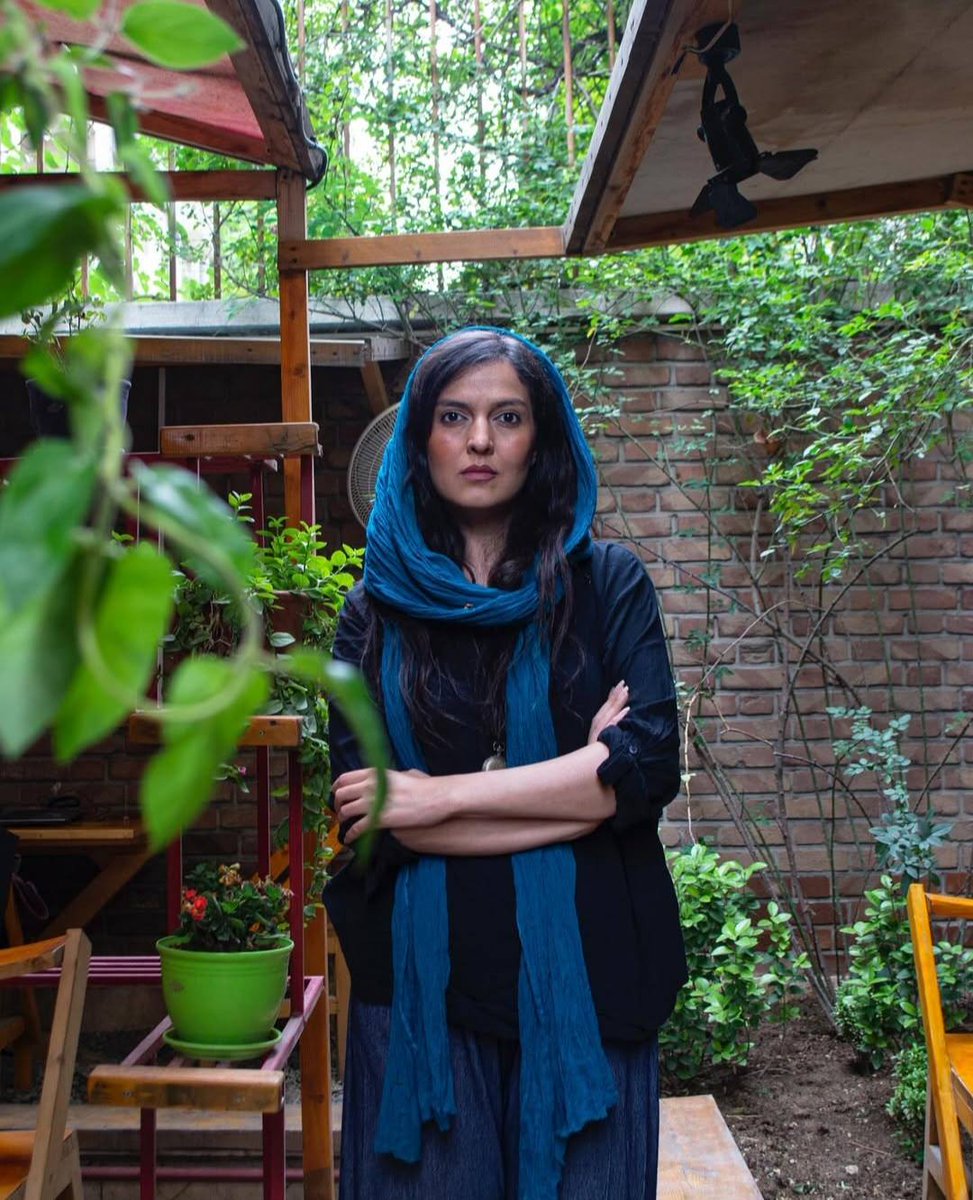 tourajdaryaee's tweet image. Many of the 3.5 million Afghan refugees in Iran are responsible for much contribution to the Iranian society, as poets and builders
افغان های مهاجر سازندگان ایران بودده اند
افغان ها و ایرانیان برادر و خواهر یکدیگر هستند