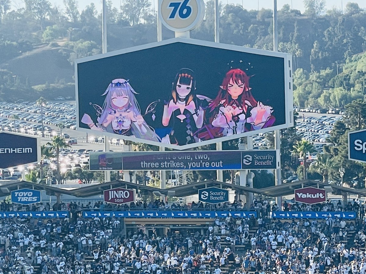 AmiAmi_English's tweet image. Take me out to the ball game 🎶
⚾️🗿 ⚾️ 🐙 ⚾️ 💎⚾️
SO HYPED!!!!!!!!!!
#hololiveDodgers #WAHmbassadorship