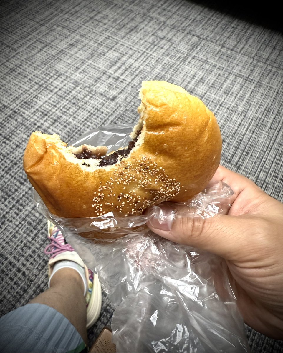 シロヤさん🥐
いつも本当にありがとうございます😆

まずは「あんぱん王」から😋