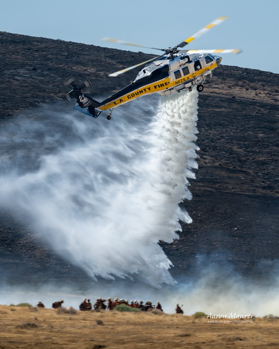 maurer8photo's tweet image. A couple photos from today’s brush fire near Lancaster, CA. LACoFD, @Lacofdairops, and @kerncountyfire worked together on the #mariafire
#lacofd #kcfd